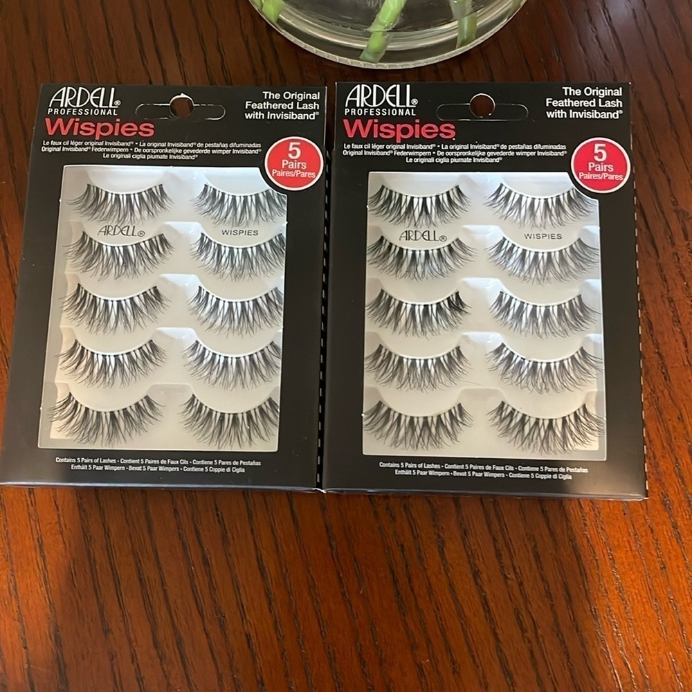 2 packs of Ardell wispies false lashes
